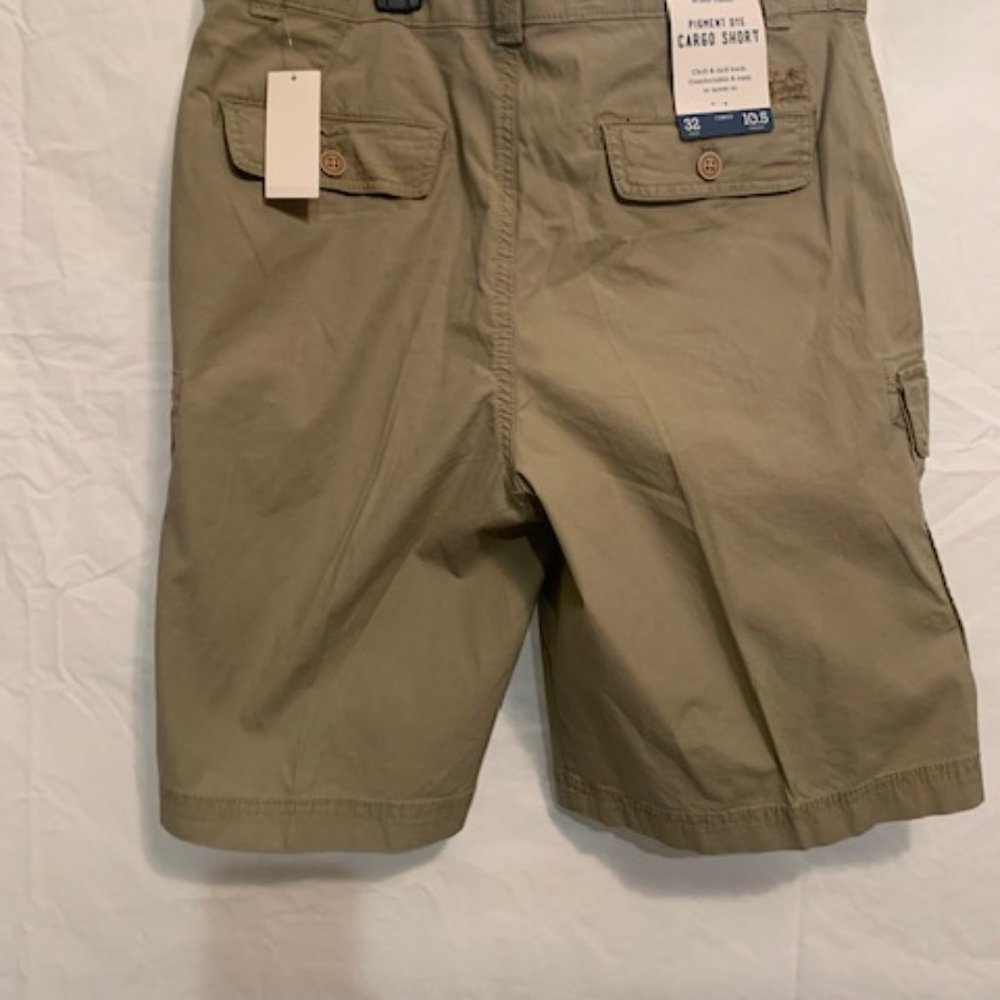 Men's Shorts - Izod Khaki colored Shorts - Picture 2 of 4
